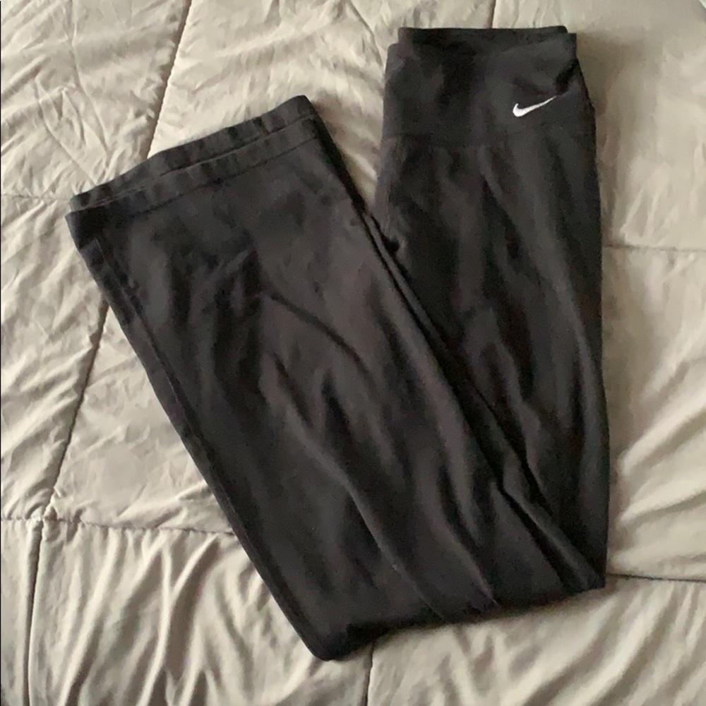 yoga pants